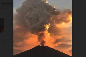 821 Kali Erupsi Terjadi Pada Gunung Ile Lewotolok